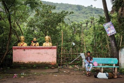 Busts of (L-R) Gam Gantam Dora, Alluri Sitarama Raju and Gam Mallu Dora in Nadimpalem village, Visakhapatnam district