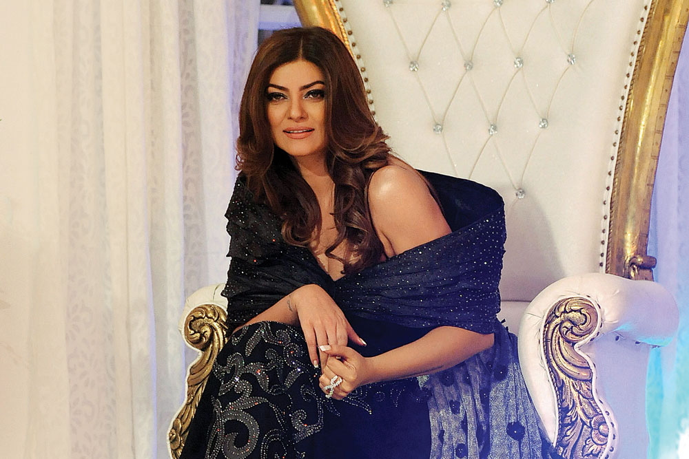 10 times Sushmita Sen leveled up the Saree craze