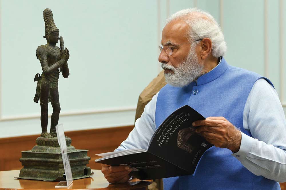 Shiva Goes Home: Australia's Prime Minister Returns Looted Kapoor