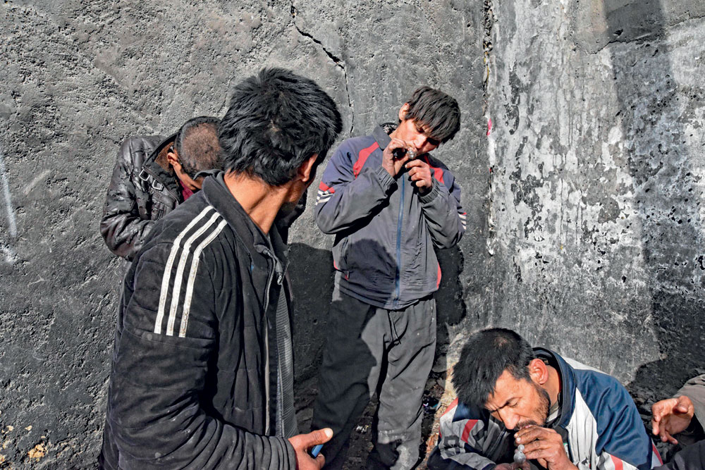 Afghan meth addicts in Kabul